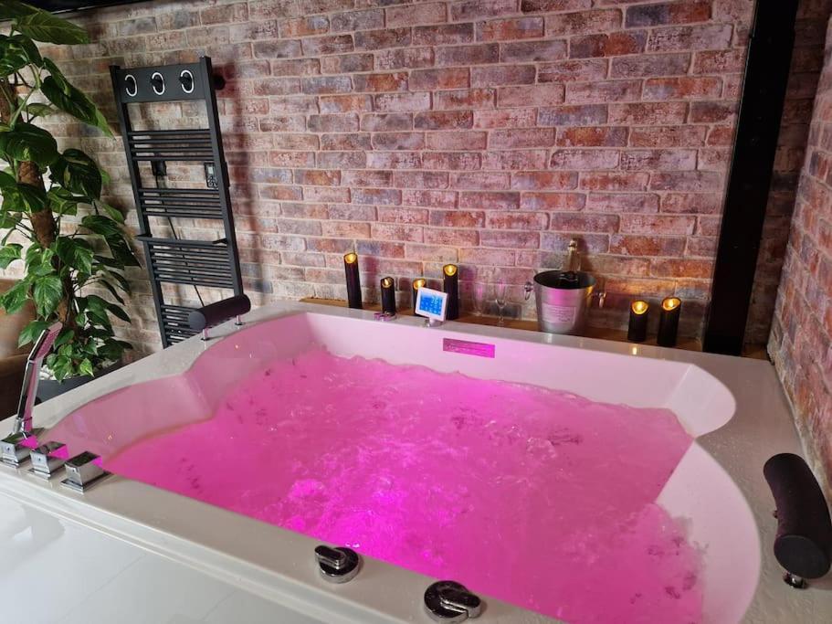Au Spa De Llea Suite Retro Авиньон Екстериор снимка